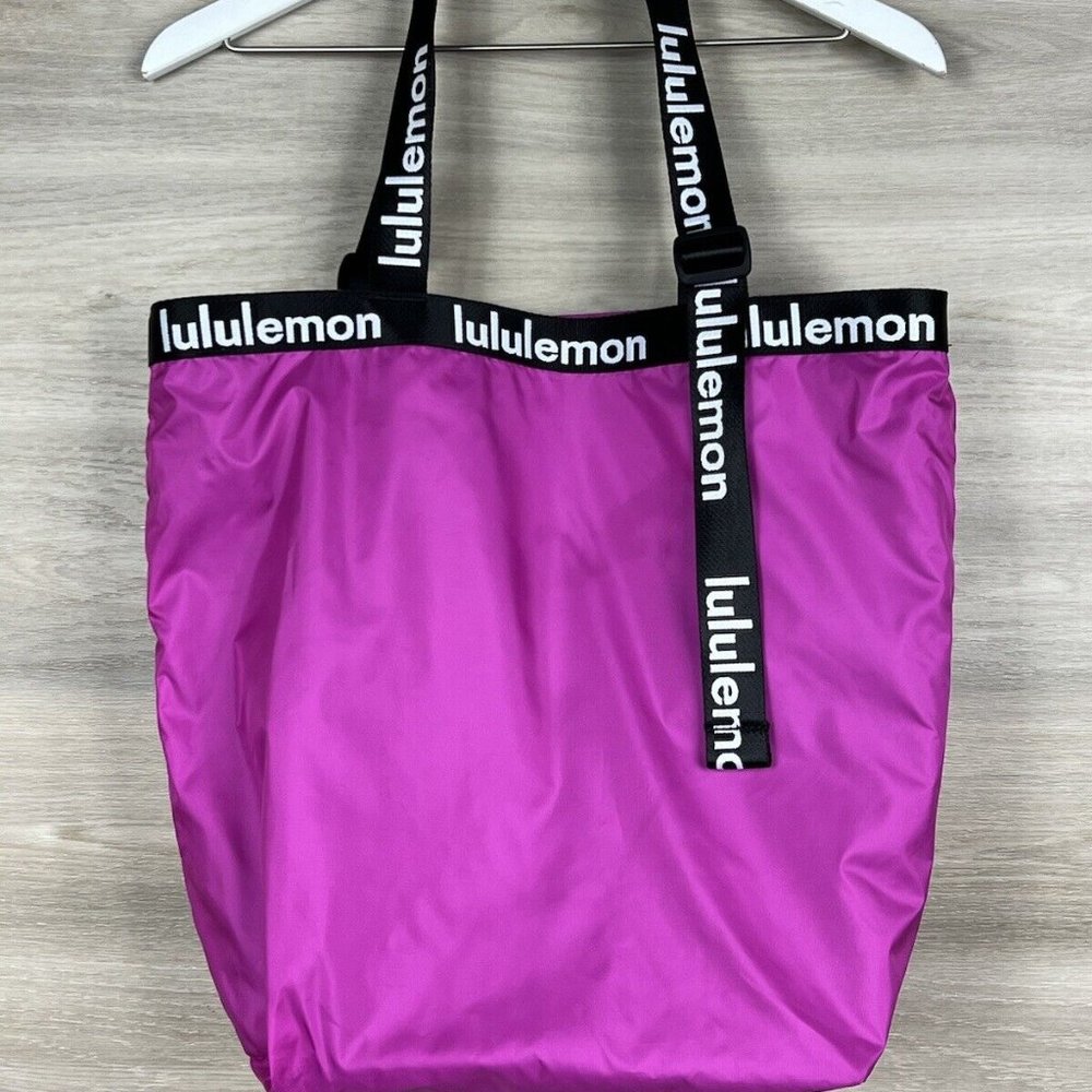 Lululemon The Rest is Written Tote One Size 24.5L Highlight Purple
